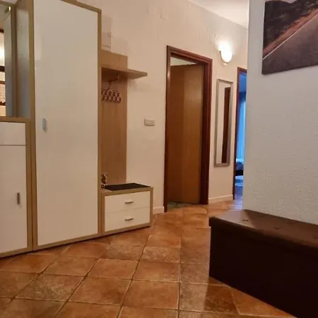 Luka Apartment